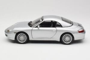 Porsche 911 996 Carrera Kabriolet Srebrny Hot Wheels 1:18 213595 Metal — zdjęcie 4 z 8