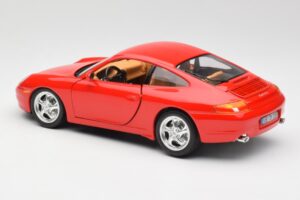 Porsche 911 996 Carrera Czerwony Bburago 1:18 3385 Metal — zdjęcie 7 z 8