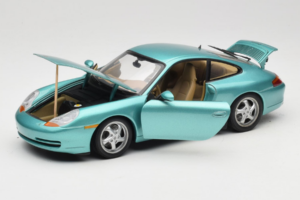 Porsche 911 996 Green Metallic UT Models 1:18 27901 Metal — zdjęcie 2 z 8