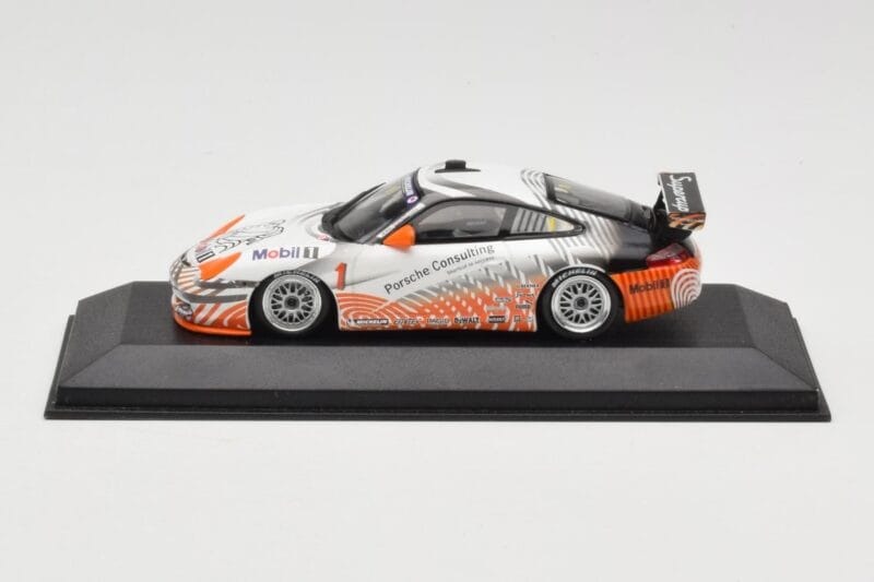 Porsche 911 996 GT3 Cup Mobil 1 #1 VIP Car 2004 Minichamps 1:43 WAP02012115-R1 Metal