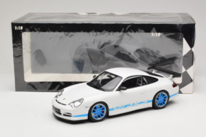 Porsche 911 996 GT3 RS Biały Niebieskie Paski Minichamps 1:18 155062021 Metal — zdjęcie 6 z 6