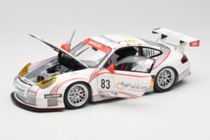 Porsche 911 996 GT3 RSR #83 P. Ehret / C. Ried / C. Menzel 24 Hours of Le Mans 2006 Minichamps 1:18 PORSCHE004 Metal — zdjęcie 2 z 8