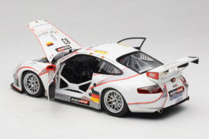 Porsche 911 996 GT3 RSR #83 P. Ehret / C. Ried / C. Menzel 24 Hours of Le Mans 2006 Minichamps 1:18 PORSCHE004 Metal — zdjęcie 5 z 8