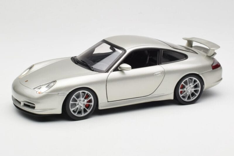Porsche 911 996 GT3 Srebrny Hot Wheels 1:18 C2590 Metal