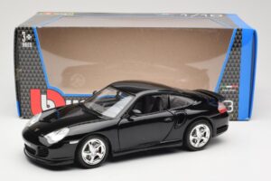 Porsche 911 996 Turbo Czarny Bburago 1:18 18-12030 Metal — zdjęcie 8 z 8