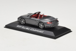 Porsche 911 997 Turbo Cabriolet Grey Metallic Minichamps 1:43 WAP02015216 Metal — zdjęcie 3 z 5