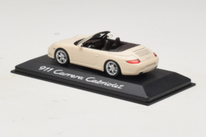 Porsche 911 997 Carrera Kabriolet Biały Minichamps 1:43 WAP02001118 Metal — zdjęcie 3 z 5