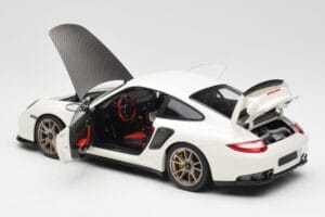 Porsche 911 997 GT2 RS Biały Minichamps 1:18 100069400 Metal — zdjęcie 5 z 8