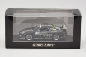 Porsche 911 997 GT3 Cup #89 Porsche Design Supercup VIP Car 2007 Minichamps 1:43 WAP02013817 Metal — zdjęcie 4 z 4