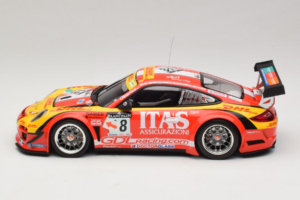Porsche 911 997 GT3 R #8 De Lorenzi Racing De Lorenzi 24 Hours of Spa 2011 Minichamps 1:18 151118918 Metal — zdjęcie 3 z 6