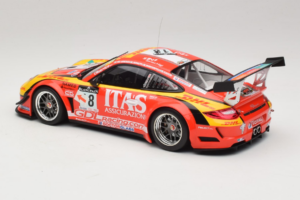 Porsche 911 997 GT3 R #8 De Lorenzi Racing De Lorenzi 24 Hours of Spa 2011 Minichamps 1:18 151118918 Metal — zdjęcie 5 z 6