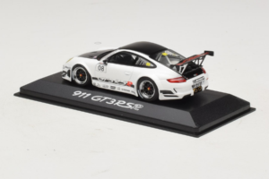 Porsche 911 997 GT3 RS #8 Biały Minichamps 1:43 WAP02003018 Metal — zdjęcie 3 z 4