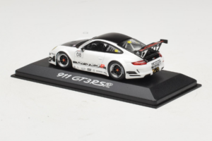 Porsche 911 997 GT3 RS Biały Minichamps 1:43 WAP0203018 Metal — zdjęcie 3 z 4