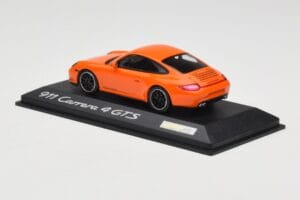 Porsche 911 997.2 Carrera 4 GTS Pomarańczowy Minichamps 1:43 WAP0201140C Metal — zdjęcie 3 z 4