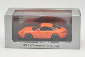 Porsche 911 997.2 Carrera 4 GTS Pomarańczowy Minichamps 1:43 WAP0201140C Metal — zdjęcie 4 z 4