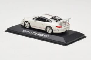 Porsche 911 997.2 GT3 RS 4.0 Biały Minichamps 1:43 WAP0200010C Metal — zdjęcie 3 z 4