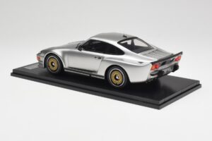 Porsche 911 930 Almeras Biturbo 3.3 Srebrny Kess 1:18 KE18005B Żywica — zdjęcie 5 z 6