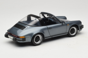 Porsche 911 SC Srebrny Minichamps 1:18 100063060 Metal — zdjęcie 3 z 8