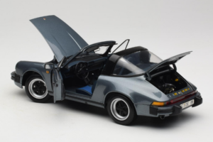 Porsche 911 SC Srebrny Minichamps 1:18 100063060 Metal — zdjęcie 5 z 8