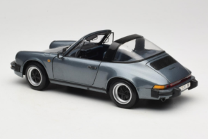 Porsche 911 SC Srebrny Minichamps 1:18 100063060 Metal — zdjęcie 7 z 8