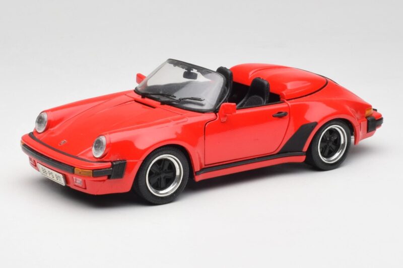 Porsche 911 964 Speedster Czerwony Maisto 1:18 3000473 Metal