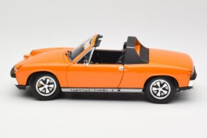 Porsche 914/6 Pomarańczowy Revell 1:18 08864 Metal — zdjęcie 4 z 8