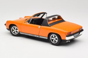 Porsche 914/6 Pomarańczowy Revell 1:18 08864 Metal — zdjęcie 7 z 8