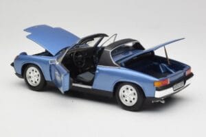 Porsche 914 Niebieski Revell 1:18 08975 Metal — zdjęcie 5 z 8