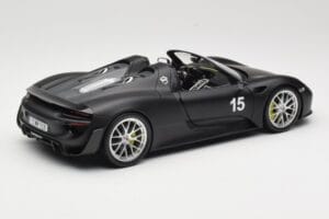 Porsche 918 Spyder Weissach Package Matt Black Minichamps 1:18 110062444 Metal — zdjęcie 3 z 8