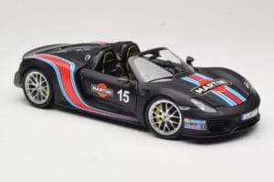 Porsche 918 Spyder Weissach Package Matt Black With Martini Stripes Minichamps 1:18 110062445 Metal — zdjęcie 6 z 8