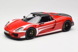 Porsche 918 Spyder Weissach Package Czerwony & Białe Paski Minichamps 1:18 110062442 Metal — zdjęcie 3 z 9