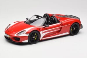 Porsche 918 Spyder Weissach Package Czerwony & Białe Paski Minichamps 1:18 110062442 Metal