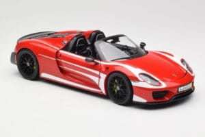 Porsche 918 Spyder Weissach Package Czerwony & Białe Paski Minichamps 1:18 110062442 Metal — zdjęcie 7 z 9