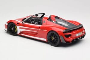 Porsche 918 Spyder Weissach Package Czerwony & Białe Paski Minichamps 1:18 110062442 Metal — zdjęcie 8 z 9