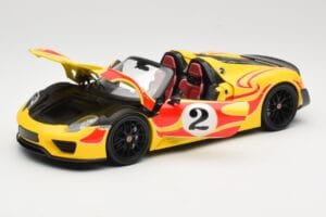 Porsche 918 Spyder Weissach Package Żółty Z Paskami Minichamps 1:18 110062446 Metal — zdjęcie 2 z 8