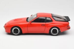Porsche 924 Carrera GT Guards Czerwony AUTOart 1:18 78003 Metal — zdjęcie 4 z 8