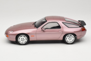 Porsche 928 S Cassis Red Metallic GT Spirit 1:18 GT524 Żywica — zdjęcie 3 z 6