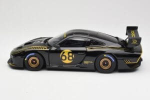 Porsche 935/19 Czarny ze Złotymi Pasami Minichamps 1:18 155067568 Metal — zdjęcie 3 z 6