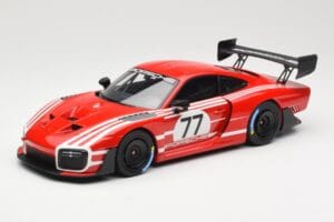 Porsche 935/19 Czerwony z Białymi Paskami Minichamps 1:18 155067577 Metal