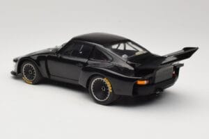 Porsche 935 Turbo Group 5 1976 Exoto 1:18 18101 Metal — zdjęcie 7 z 8