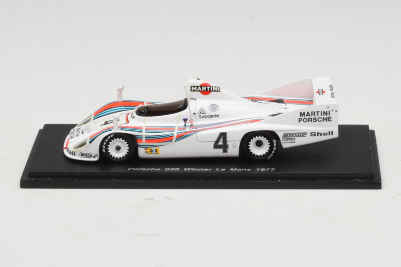 Porsche 936/77 #4 J. Barth / H. Haywood / J. Ickx Martini 24 Hours of Le Mans Winner 1977 Spark 1:43 43LM77 Żywica