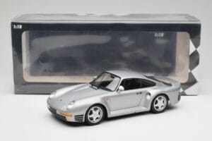 Porsche 959 Srebrny Metalik Minichamps 1:18 155066201 Metal — zdjęcie 6 z 6