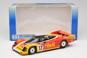 Porsche 962C Group C #17 D. Bell / H-J. Stuck / K. Ludwig 24 Hours of Le Mans 1988 Universal Hobbies 1:18 4704 Metal — zdjęcie 8 z 8