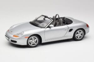 Porsche Boxster 986 Kabriolet Arctic Srebrny Metaliczny UT Models 1:18 27852 Metal