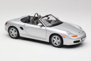 Porsche Boxster 986 Kabriolet Arctic Srebrny Metaliczny UT Models 1:18 27852 Metal — zdjęcie 6 z 8