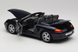 Porsche Boxster 986 S Night Blue UT Models 1:18 WAP021006-R1 Metal — zdjęcie 5 z 8