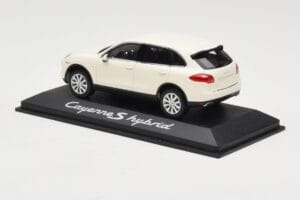 Porsche Cayenne 958 S Hybrid Biały Minichamps 1:43 WAP0200040B Metal — zdjęcie 3 z 4