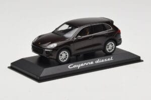 Porsche Cayenne 958 Diesel Acajou Brown Minichamps 1:43 WAP0200030E Metal — zdjęcie 2 z 4