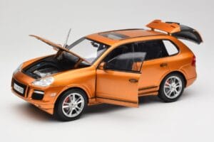 Porsche Cayenne GTS Lava Orange Norev 1:18 187535 Metal — zdjęcie 2 z 8