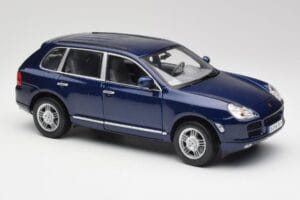Porsche Cayenne S 9PA Dark Sea Niebieski Metaliczny Maisto 1:18 31635 Metal — zdjęcie 6 z 8